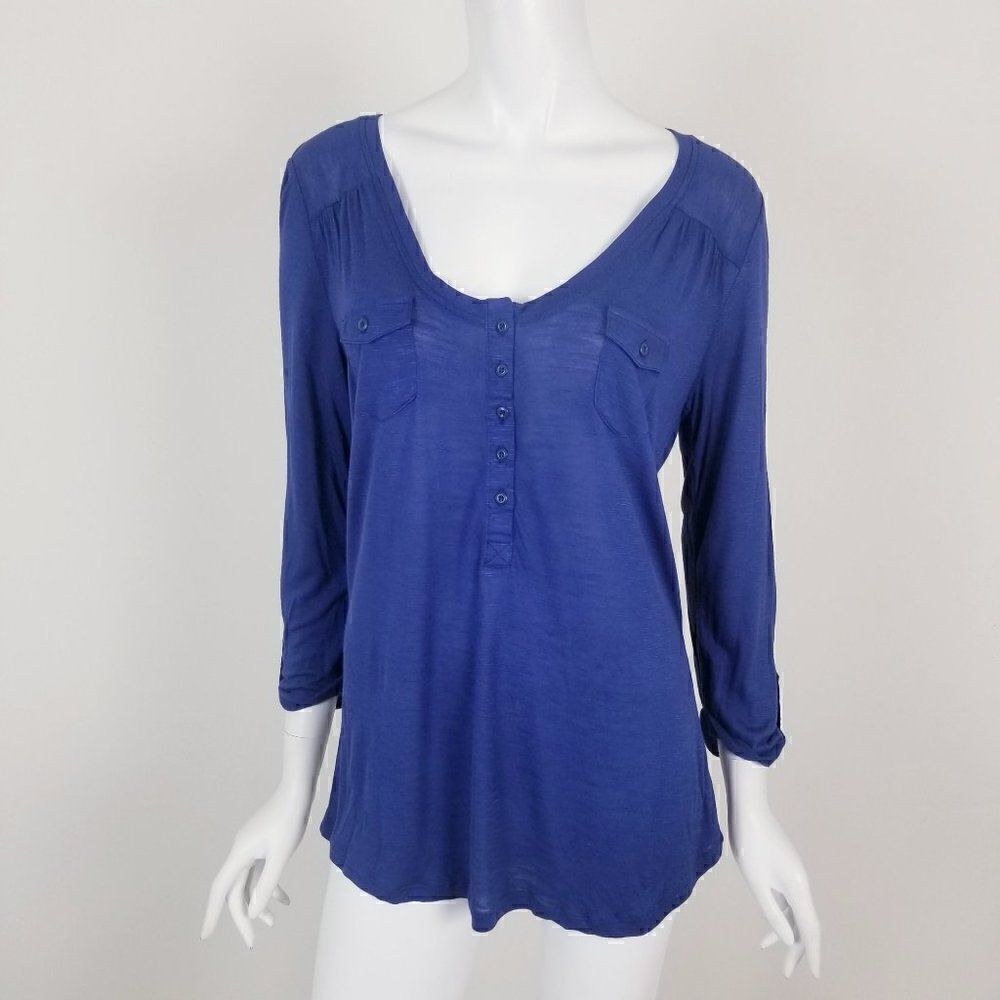 89th & Madison Blue Scoop Neck Henley Top Medium